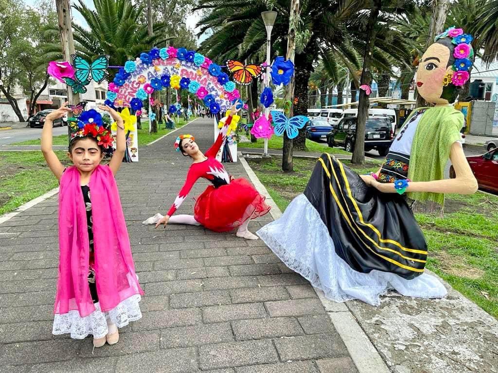 Exposición pictórica sobre Frida Kahlo muestra el talento artístico de niños de Tláhuac