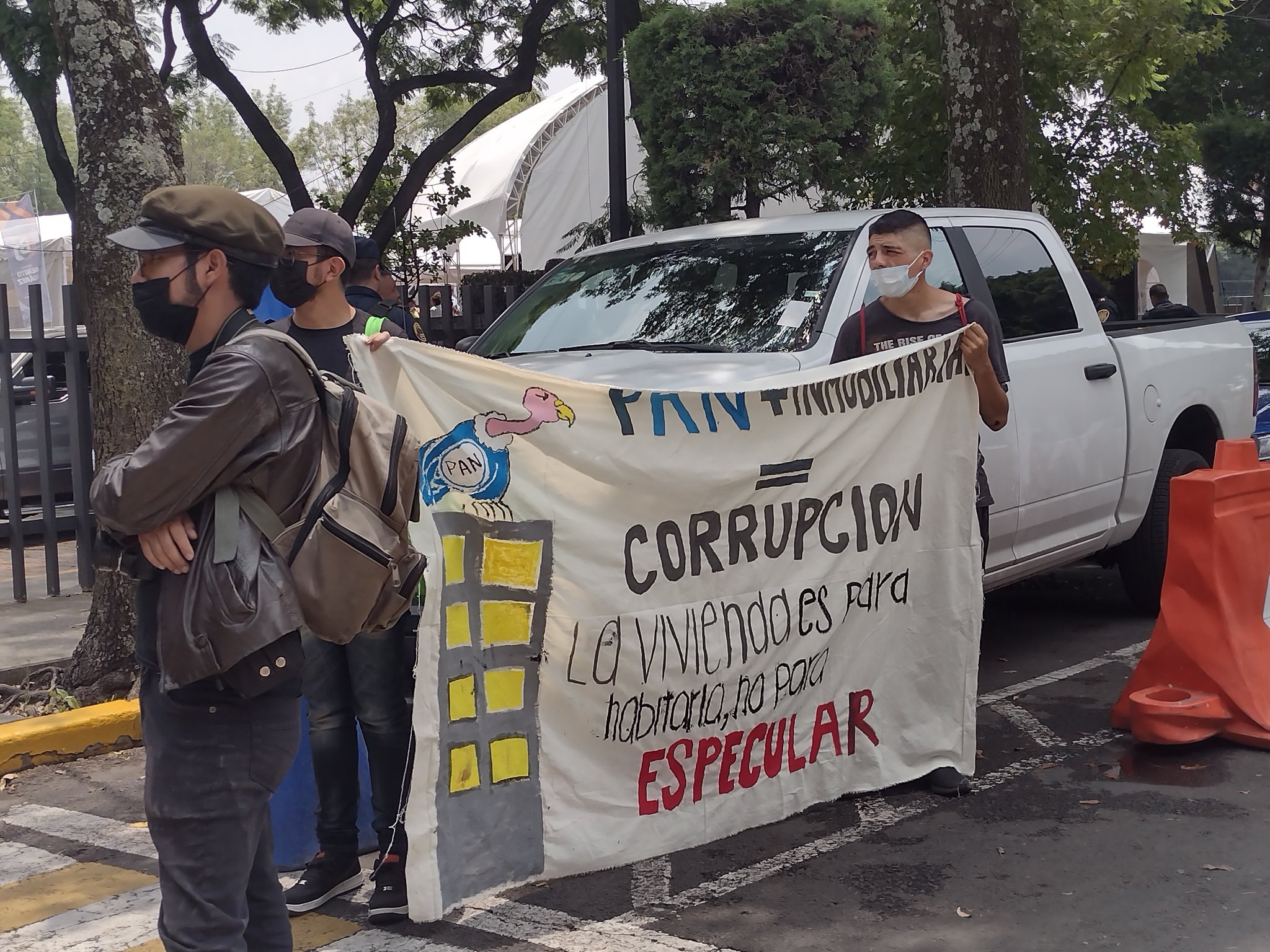 Afectados por ‘Cártel inmobiliario’ protestan en la Benito Juárez