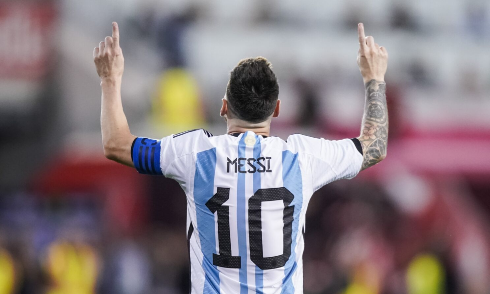 Argentina, de la bendita mano de Messi, en pos del tricampeonato en Qatar