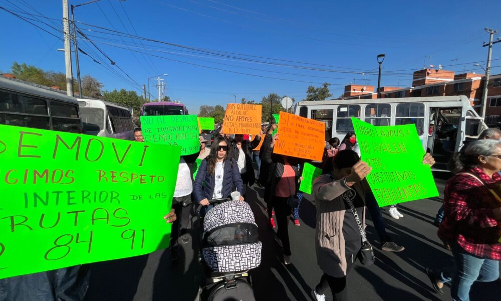 Protestan transportistas porque Semovi los desparece de los Culhuacanes