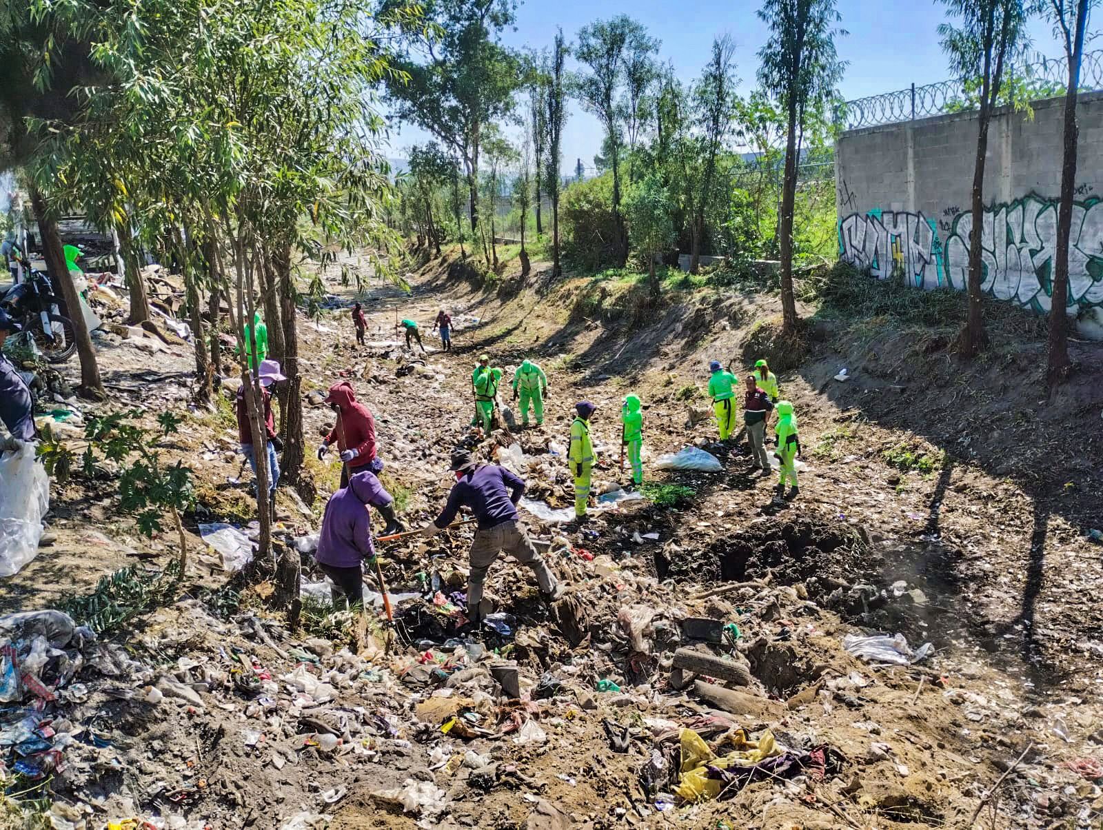 Alcaldía y Corena recuperan zona canalera de Tláhuac