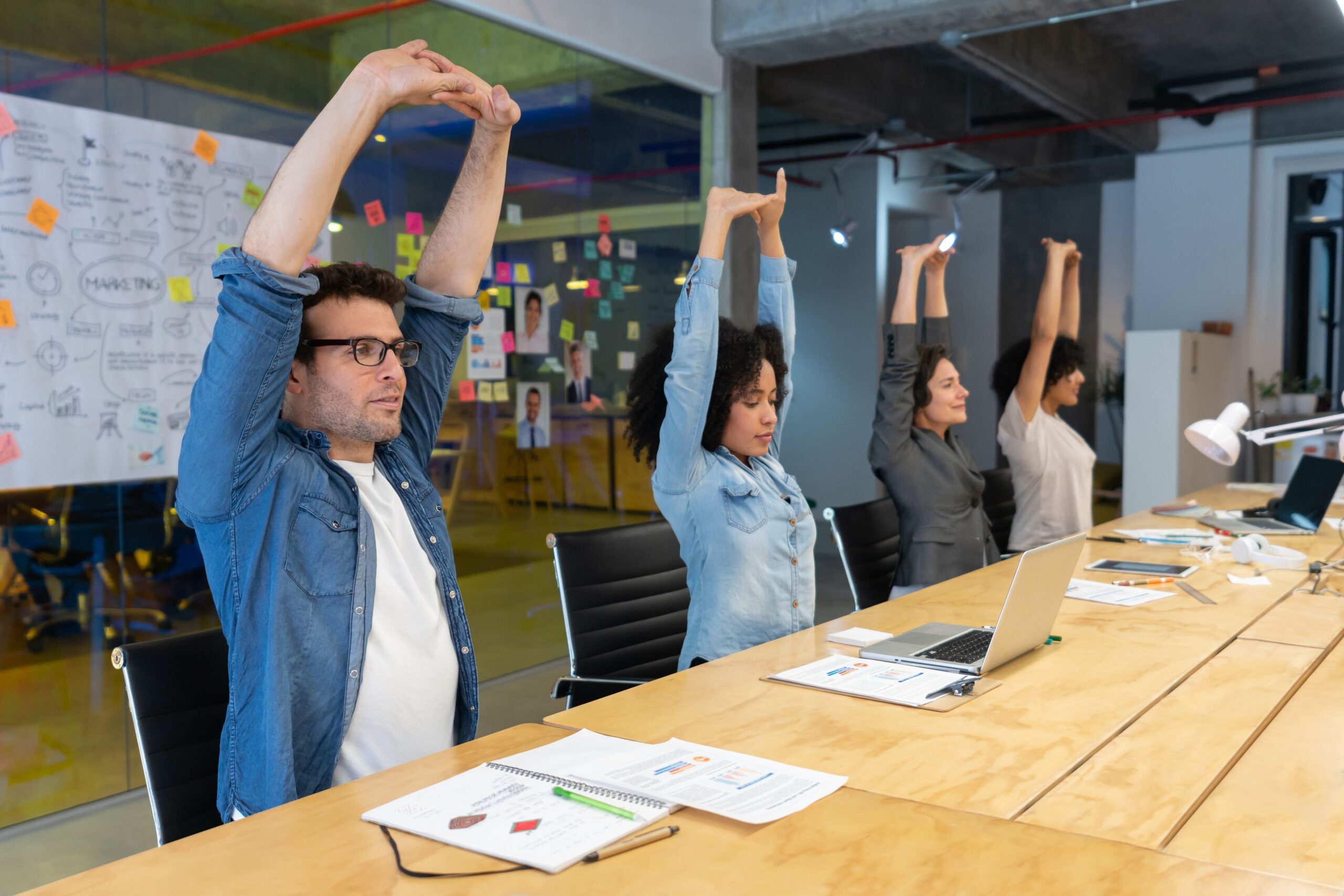 Cómo superar la resistencia al cambio y adoptar hábitos de bienestar en el trabajo: Tecmilenio