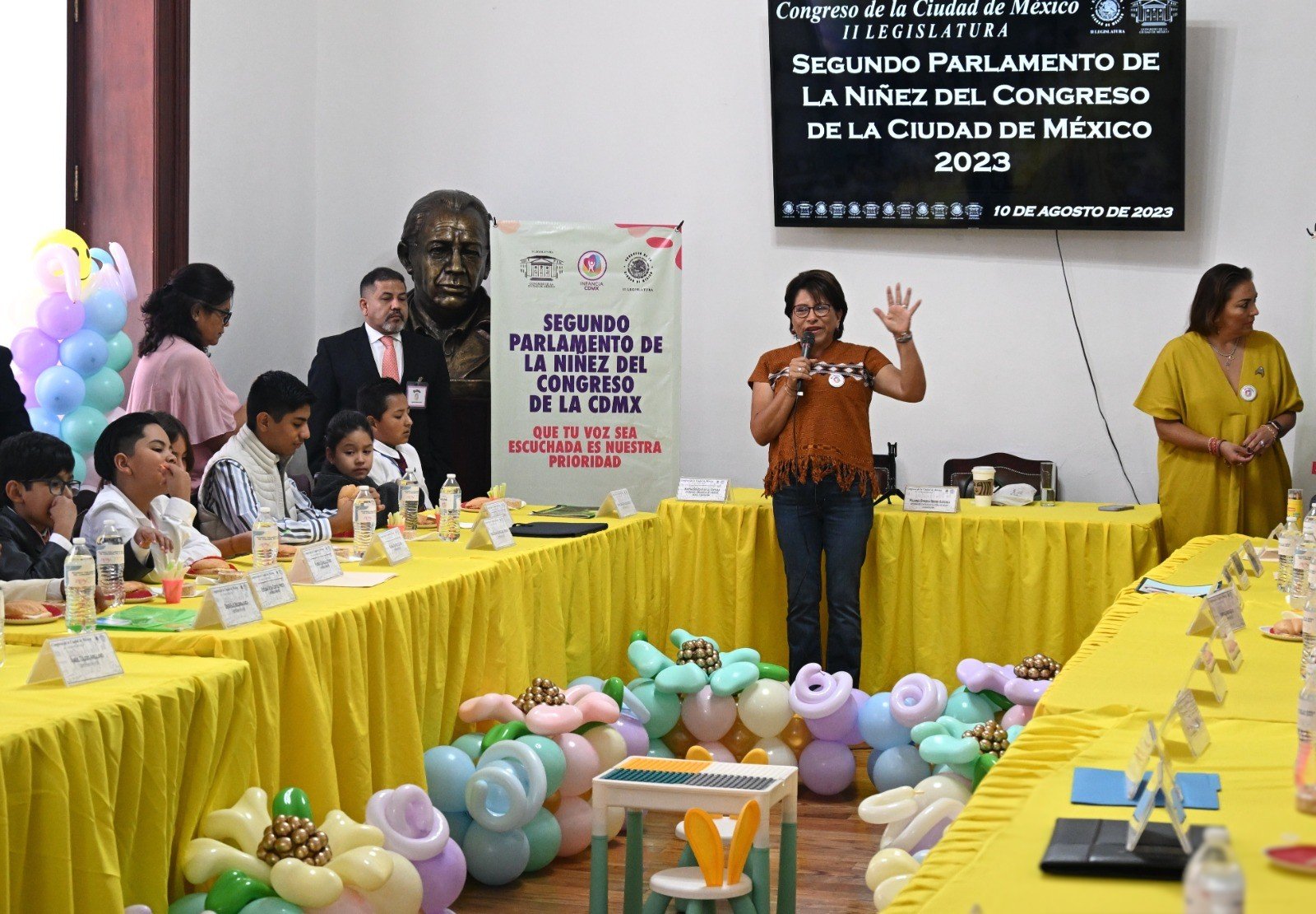Martha Ávila asiste al Segundo Parlamento de la Niñez del Congreso CDMX