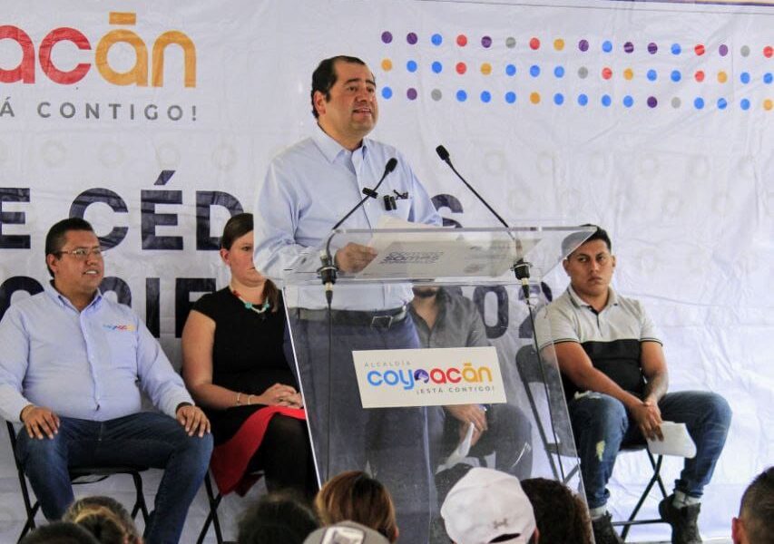Encabeza Coyoacán la mayor campaña de regularización en mercados públicos