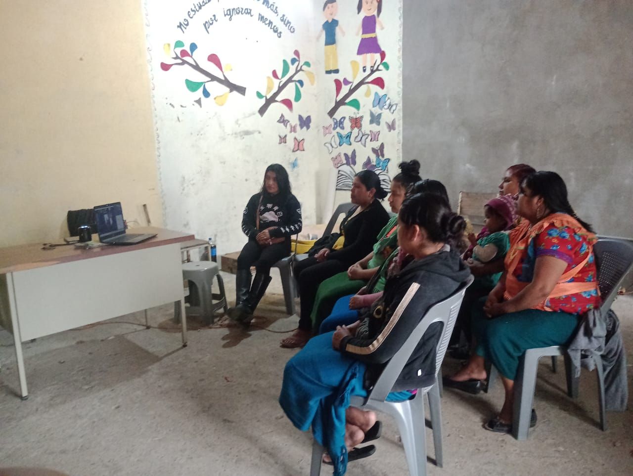 Viasat México digitaliza a mujeres rurales con el “Programa de Embajadoras”