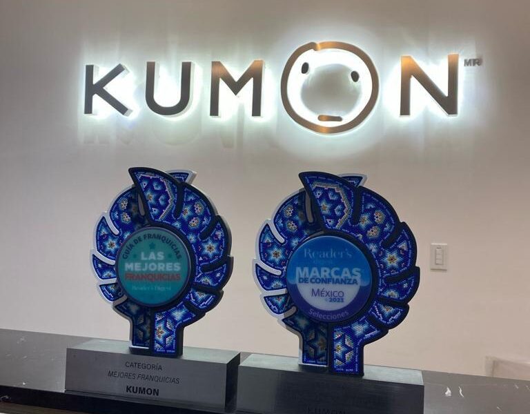 Premian y reconocen a Kumon como marca lider