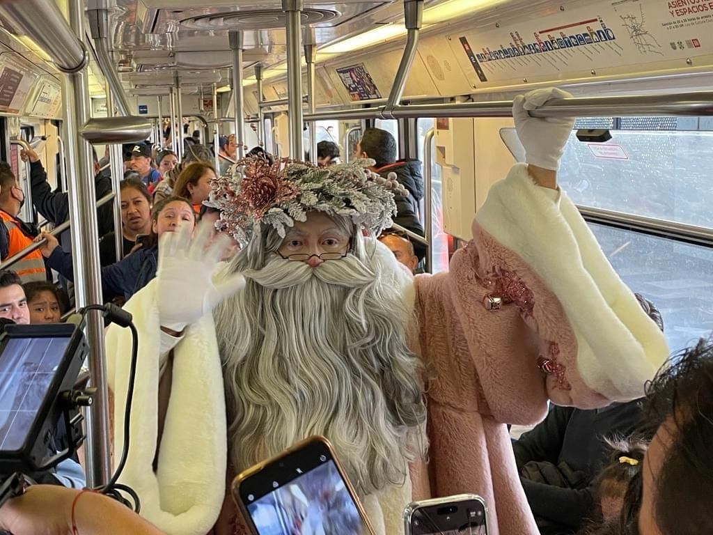 Santa Claus viaja en Metro