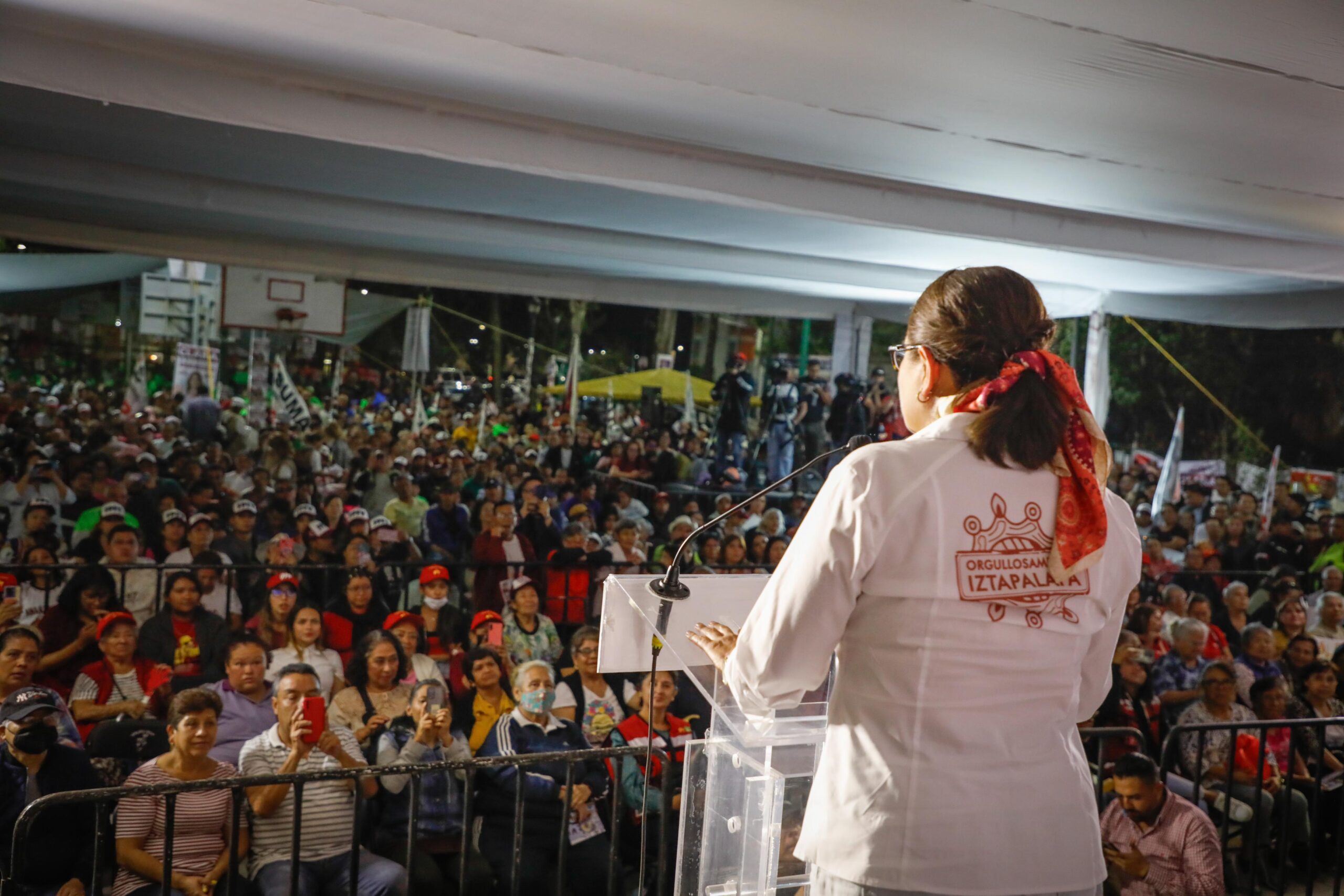 Aleida Alavez se va contra la oposición, les dice "cínicos"