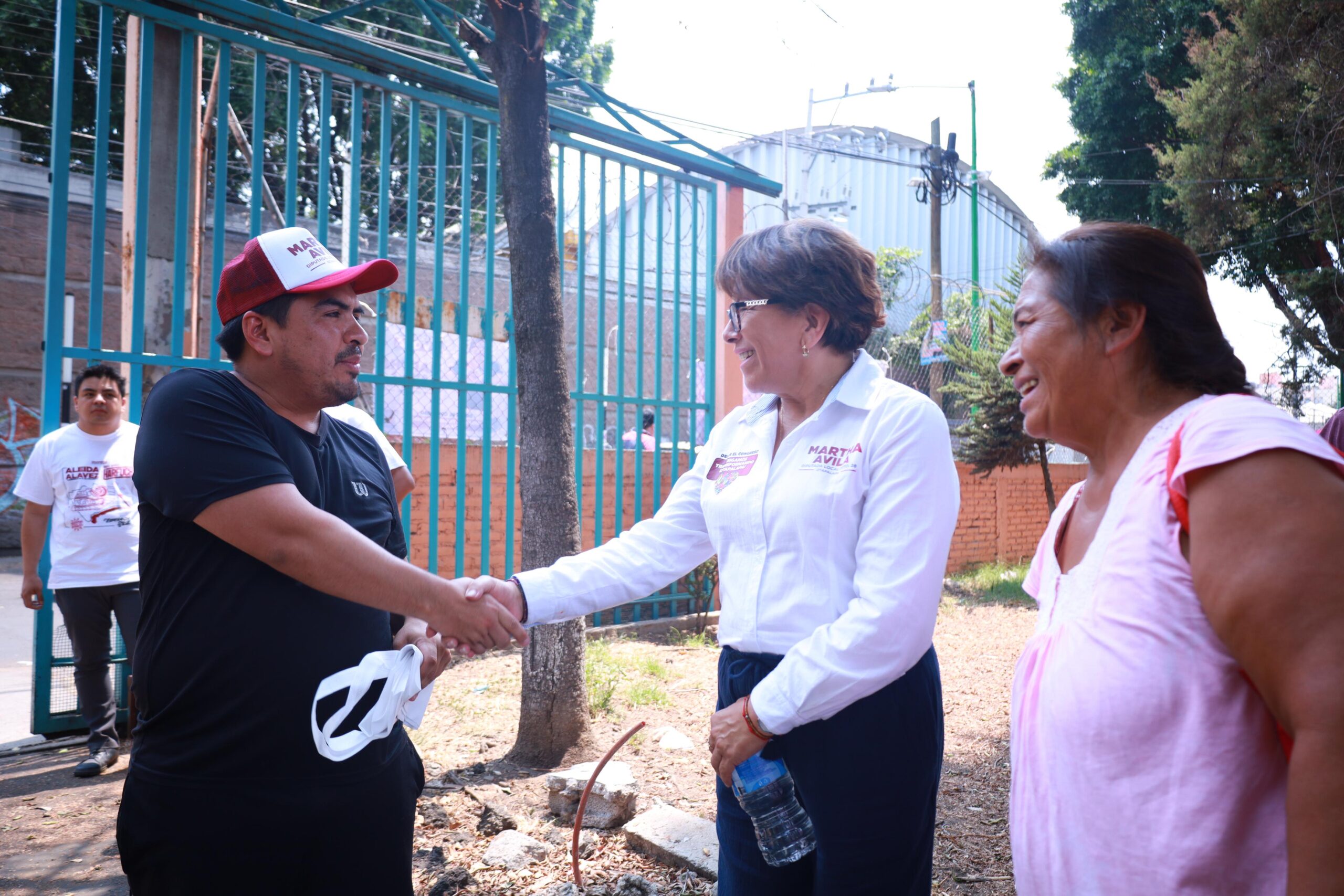 Martha Avila garantiza mejorar Unidades Habitacionales de Iztapalapa