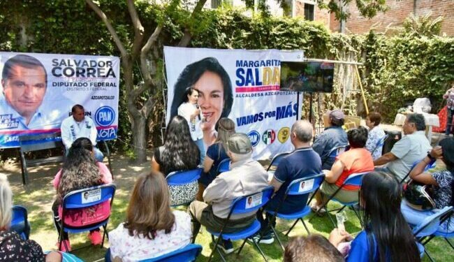 Margarita Saldaña reconoce la labor de los maestros de Azcapotzalco en su día